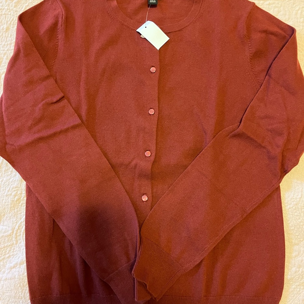 Pretty cardigan by Ann Taylor Faktory.Brand 🆕